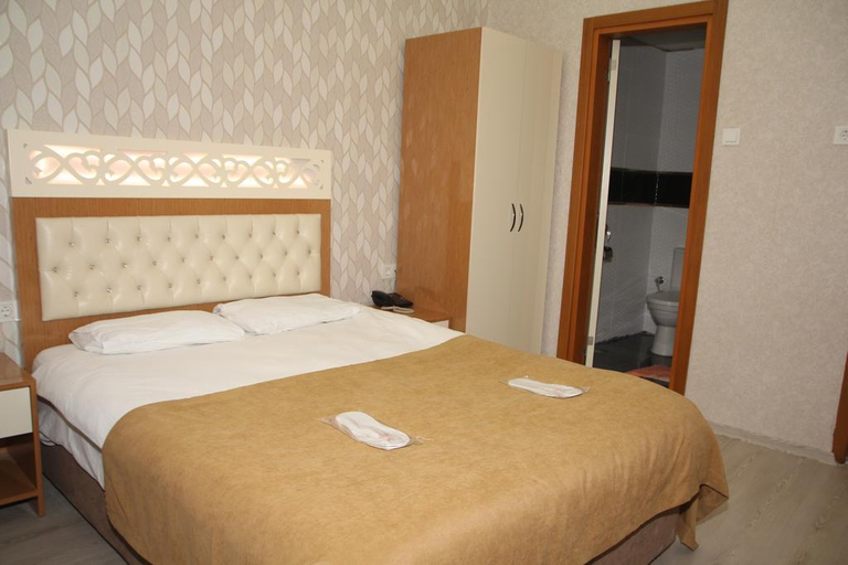 Bedroom 3, Vatan Hotel, Konak
