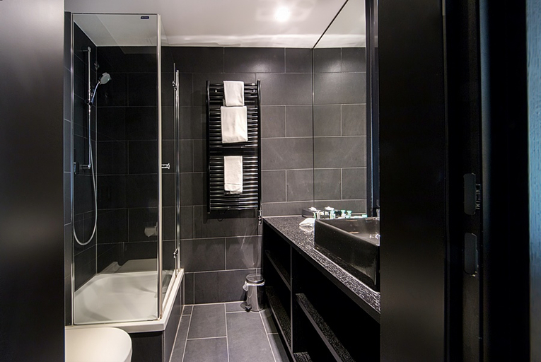 Bathroom, Hotel la maison, München
