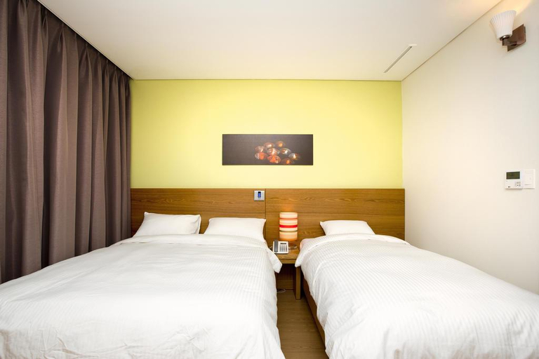 Bedroom 4, Lamer Hotel, Busanjin