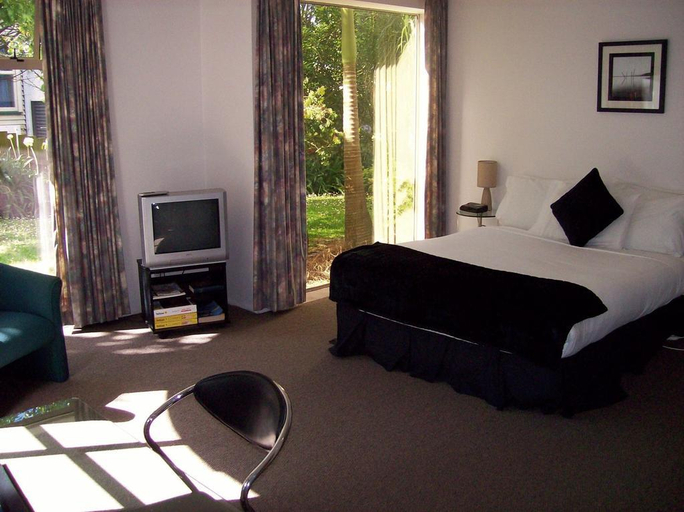 Exterior & Views 2, Carnmore Hotel Takapuna, Waitakere