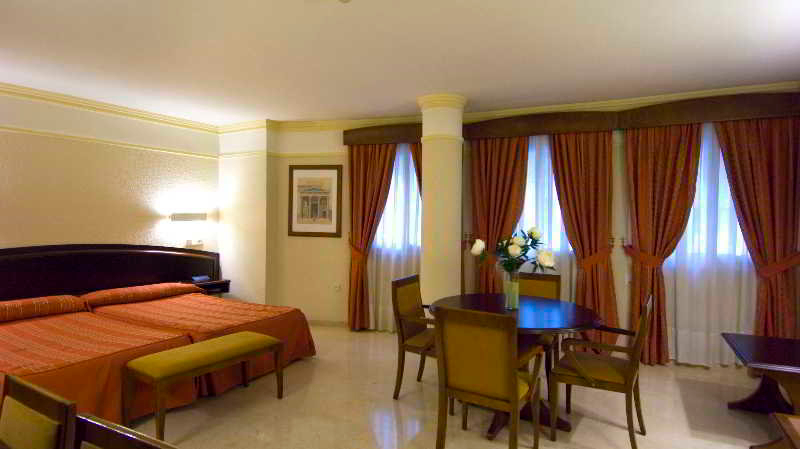 Bedroom 2, San Antonio Hotel, Albacete