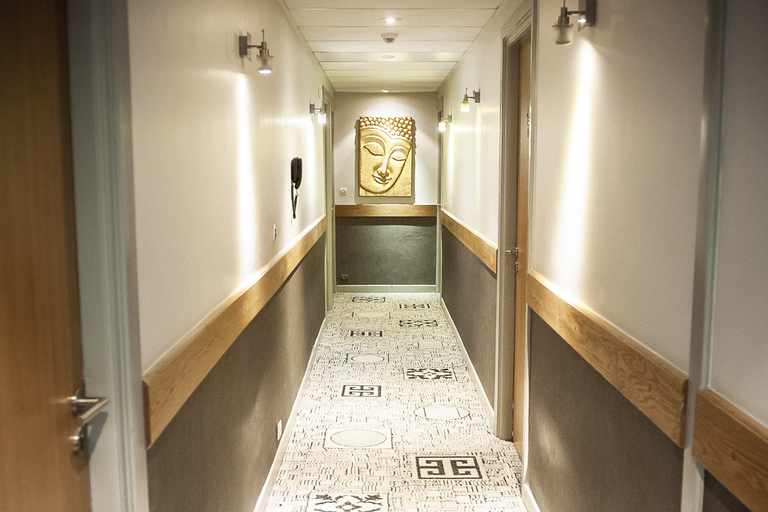Public Area 3, The Originals Boutique, Hôtel Auberge du Forgeron, Lille Sud, Nord
