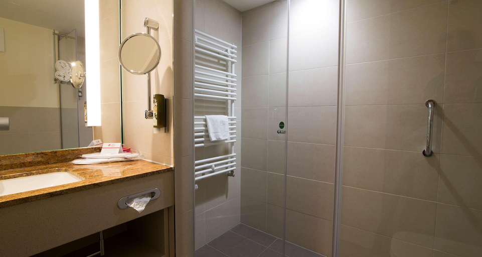 Bathroom 4, Best Western Plus Hotel Bremerhaven, Bremerhaven