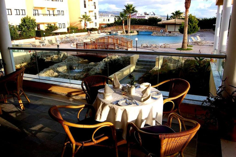 Food & Drinks 5, Panareti Coral Bay Resort