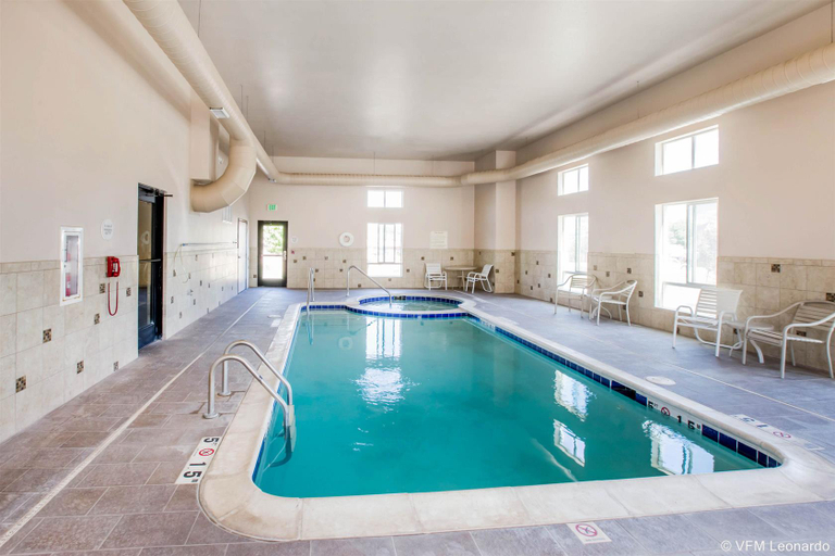 Sport & Beauty 4, Comfort Inn And Suites, Garfield
