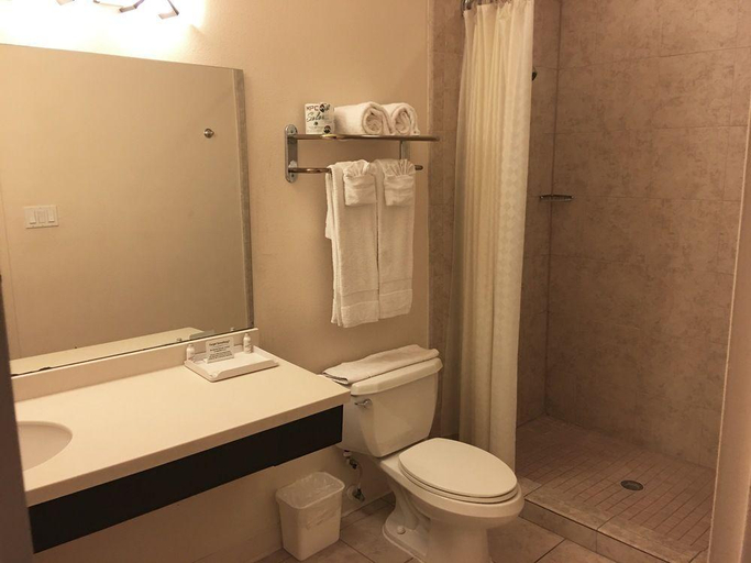 Bathroom 4, Suites at Sunchase, an Ascend Collection hotel, Cameron