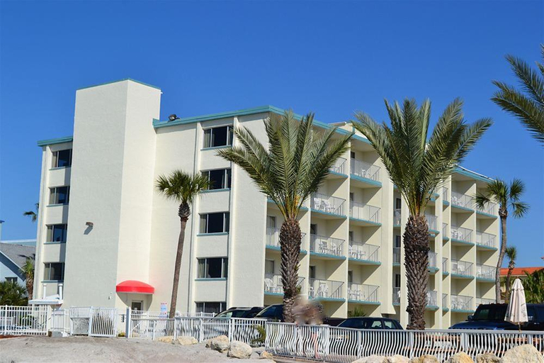 Exterior & Views 2, Gulfview Hotel on the Beach, Pinellas