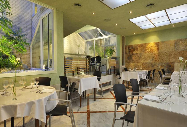 Food & Drinks 3, Balmes Residence, Barcelona