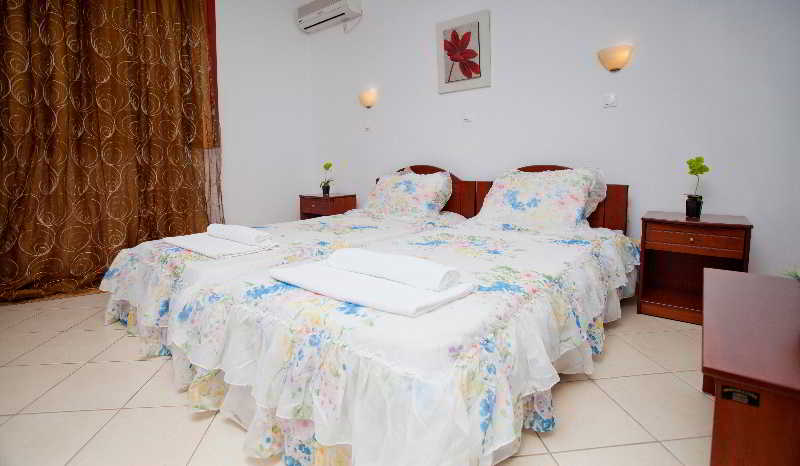 Bedroom 4, Golden Sun, South Aegean