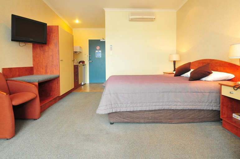 Bedroom 2, Aristotles North Shore, Waitakere