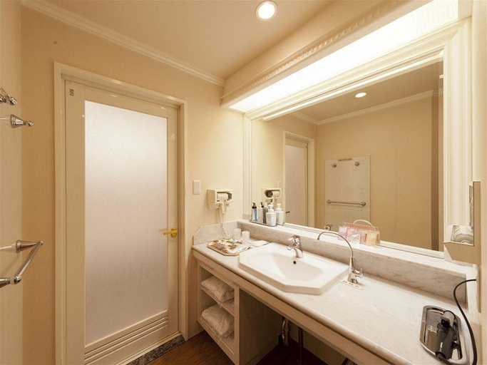Bathroom 4, Hotel Fine Garden Matsuyama, Matsuyama