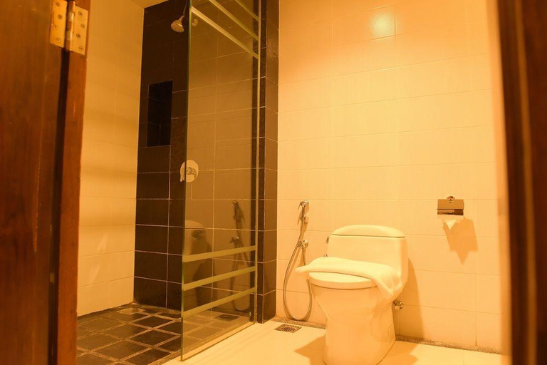 Bathroom 5, Sahid T-MORE Kupang, Kupang