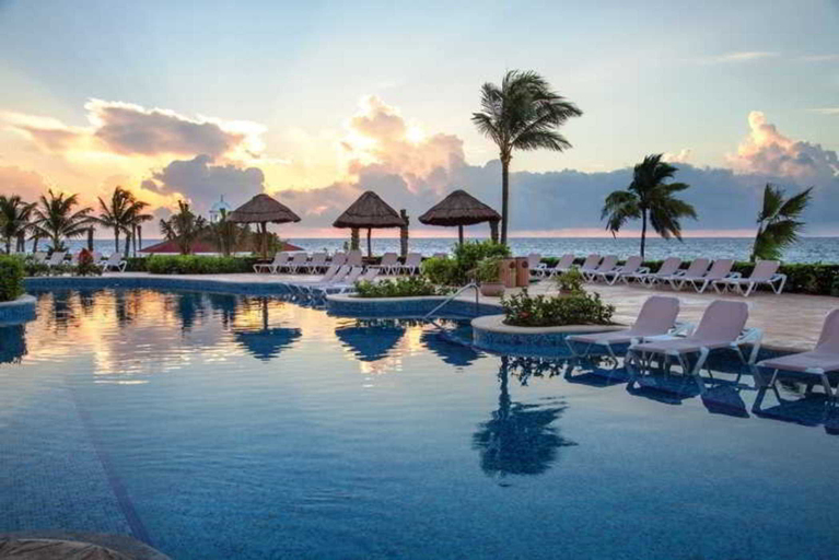 Pool 3, Hard Rock Hotel Riviera Maya Heaven Section AI, Cozumel