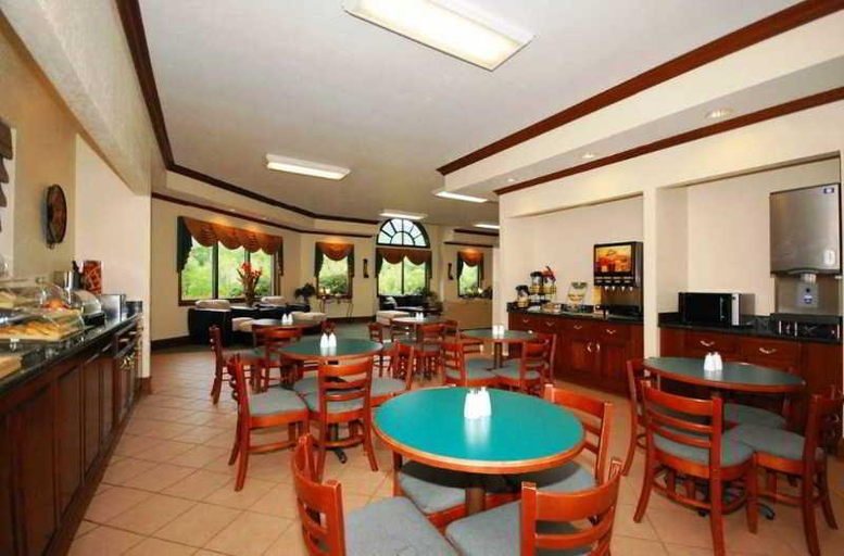 Food & Drinks 5, Quality Inn Hotel Harriman, Roane