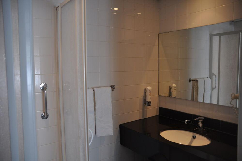 Bathroom 4, Hotel Bieze, Borger-Odoorn