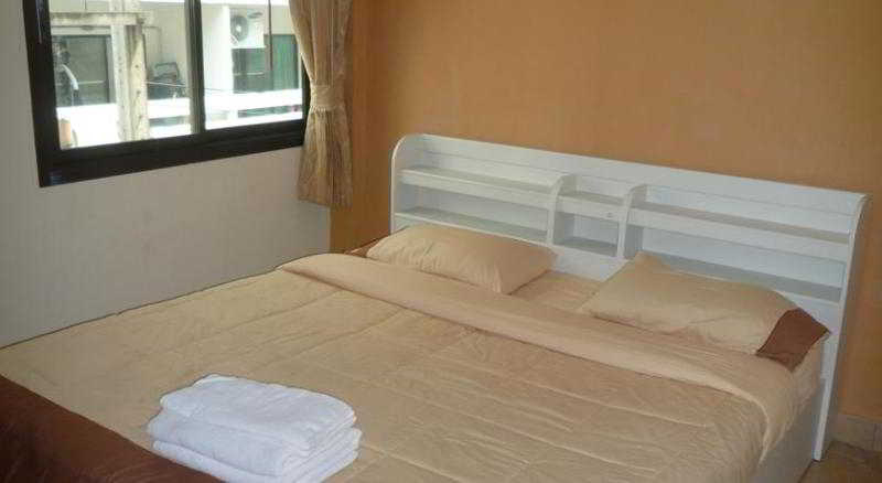 Bedroom 3, Marina Inn Pattaya, Pattaya