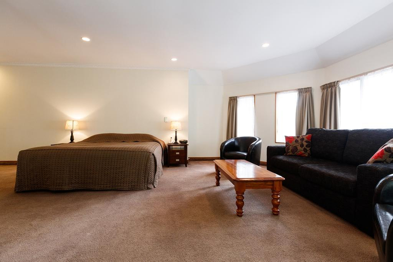 Public Area 3, Fitzherbert Castle Motel, Palmerston North