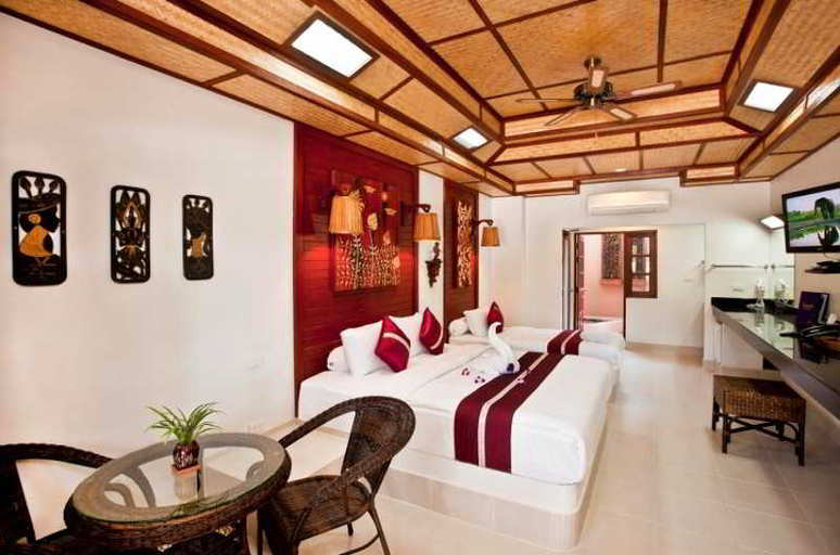 Public Area 2, Friendship Beach Resort & Atmanjai Wellness Spa, Phuket Island