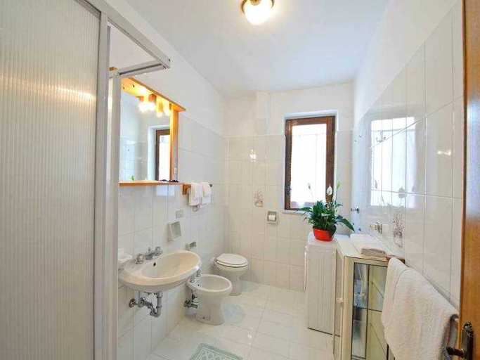 Bathroom 5, Haidihouse, Napoli