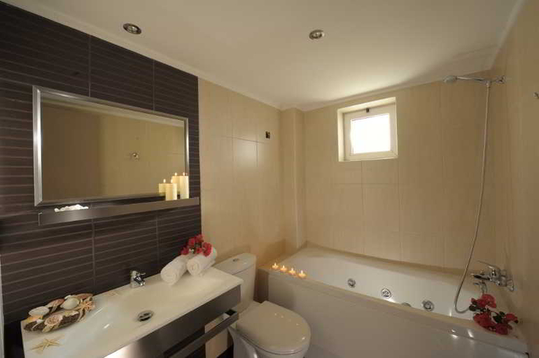 Bathroom 5, Meropi Hotel & Apartments, Crete