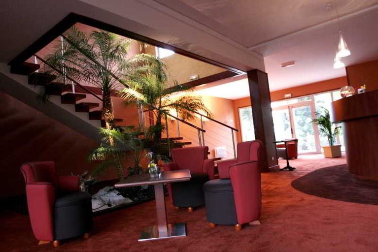 Public Area 4, Hôtel du Béryl,Lons-le-Saunier, Jura
