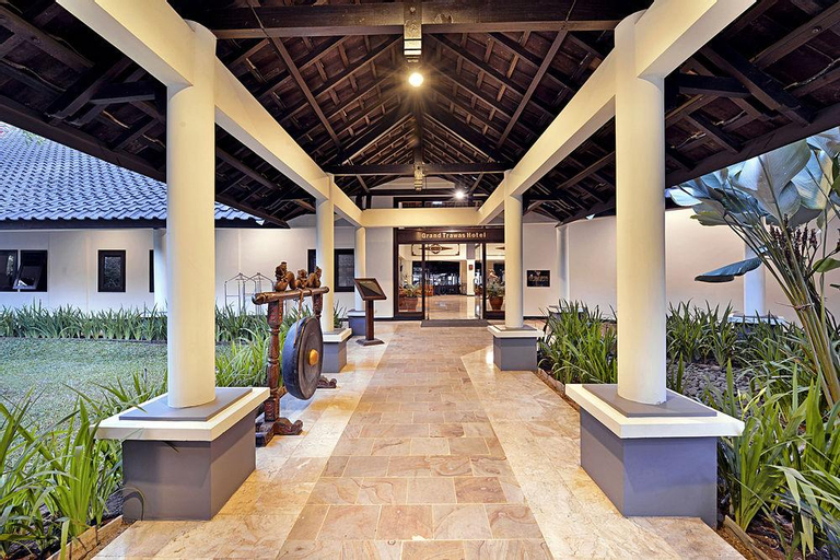 Grand Trawas Hotel, Mojokerto