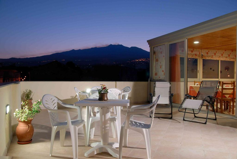 Exterior & Views 2, Le Giare B&B, Catania