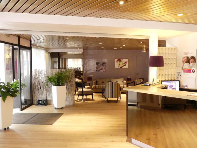 Public Area 3, Hôtel de l'Orme, Akena, Evreux, Eure