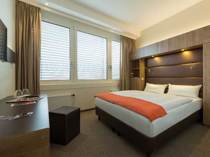 Bedroom 4, Motel Plus Berlin, Berlin