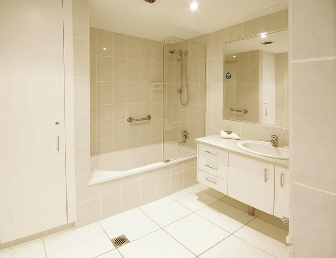 San Simeon Beachfront Apartments, Gold Coast