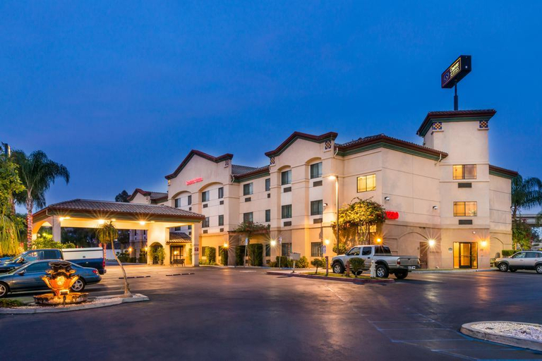 Exterior & Views 1, Comfort Suites Redlands, San Bernardino