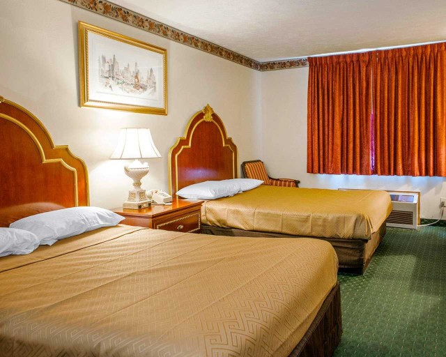 Bedroom 3, FairBridge Inn Express Chesterton, Porter