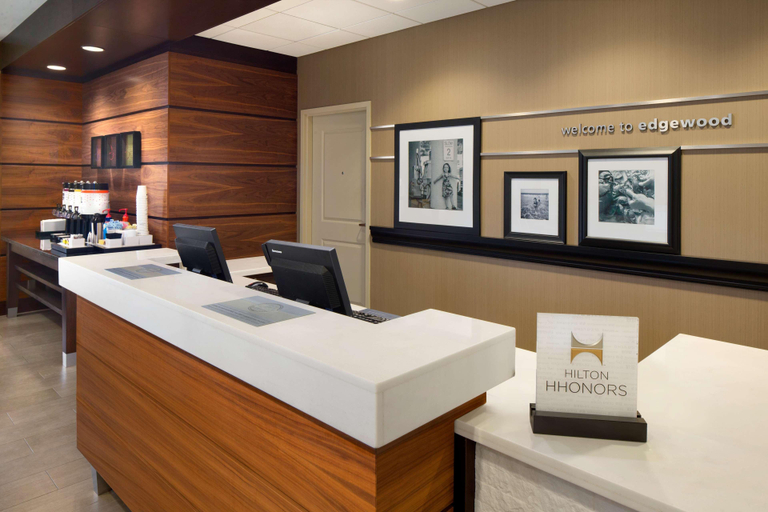 Public Area 2, Hampton Inn & Suites Edgewood/Aberdeen-South, Harford