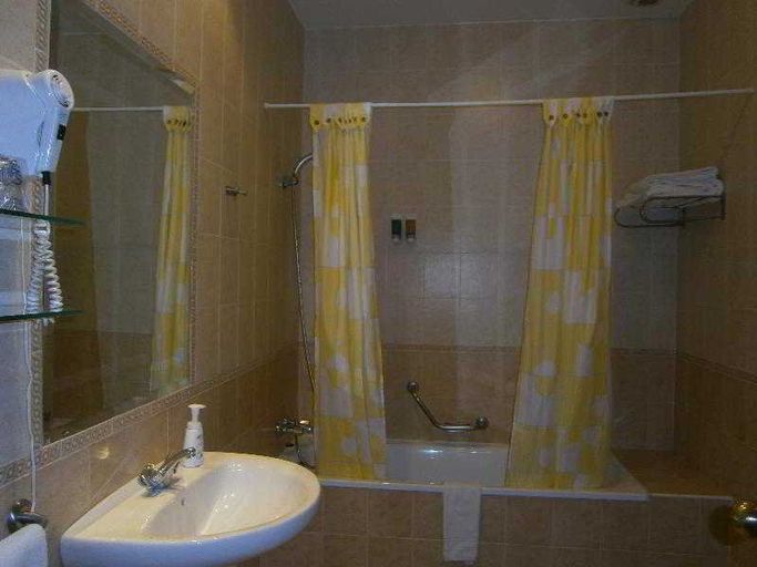 Bathroom 4, La Palmosa, Cádiz