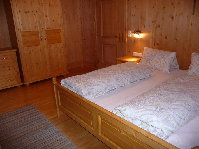 Bedroom 5, Apartmenthaus Gutwenger Selmerhof, Lienz