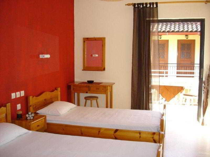 Bedroom 2, Makris Apartments, Ionian Islands