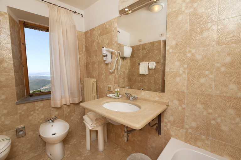 Bathroom, Relais La Fattoria, Perugia