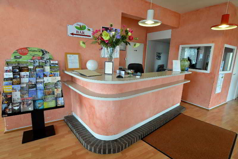 Public Area 5, Inter-Hotel Du Val Vert, Côte-d'Or