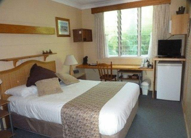 Bedroom 3, Tallow Beach Motel, Byron