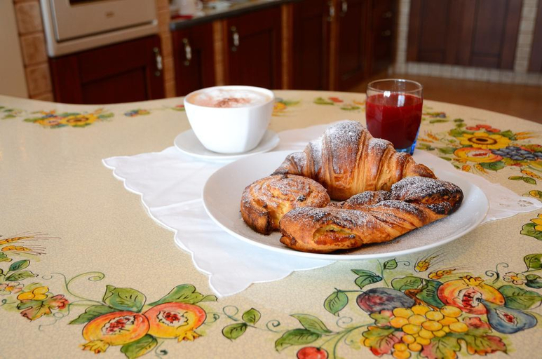 Food & Drinks 5, B&B Dimora dell'Etna, Catania