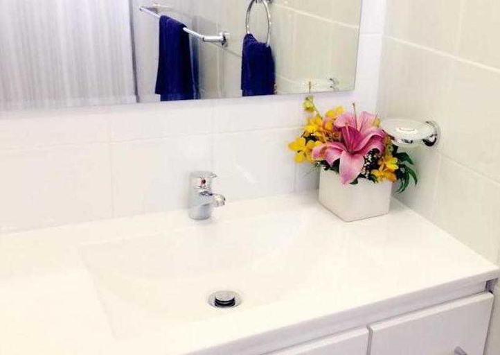 Bathroom 3, Paradise Court Holiday Units, Whitsunday