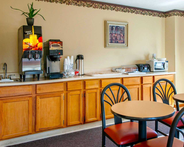 Others, FairBridge Inn Express Chesterton, Porter