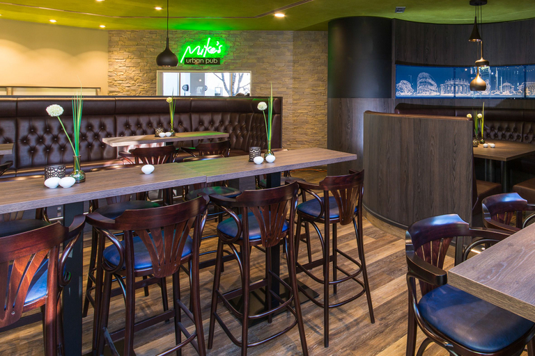 Food & Drinks 5, Premier Inn Stuttgart Bad Cannstatt, Stuttgart