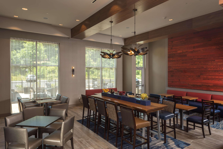 Food & Drinks 5, Hampton Inn & Suites Asheville Biltmore Village, Buncombe
