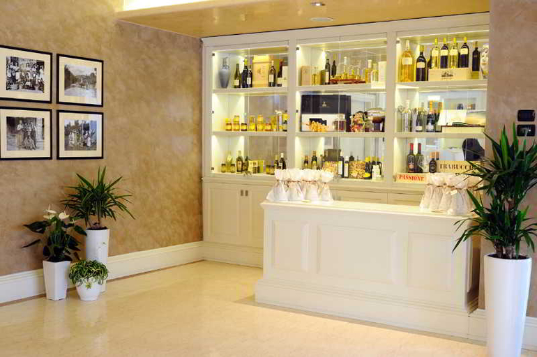 Public Area 4, Hotel Roxy Plaza, Verona