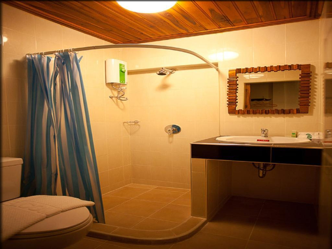 Bathroom 4, Srisawat Resort, Cha-Am