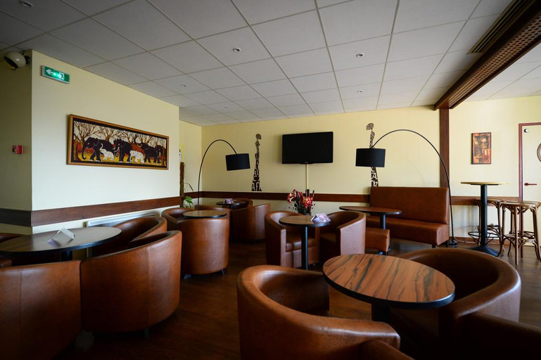 Public Area 3, Le Sainte Mere, Manche