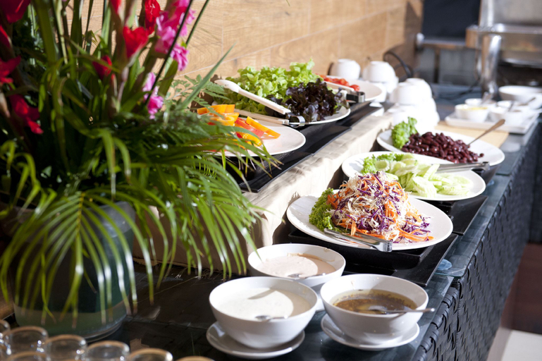 Food & Drinks 5, Meir Jarr Hotel, Phuket Island