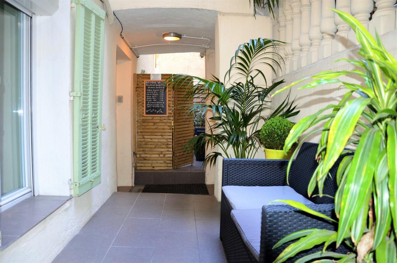 Public Area 5, Residence Gambetta, Alpes-Maritimes