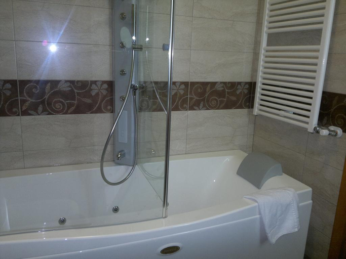 Bathroom 4, Hotel and Wellness Patriarca, Pordenone